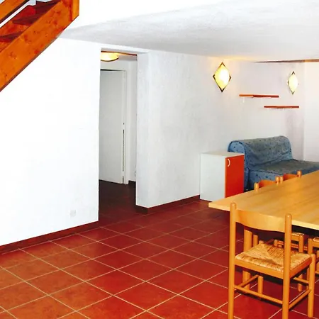Marina Corsa, Ghisonaccia, With Balcony Or Small Garden Appartement