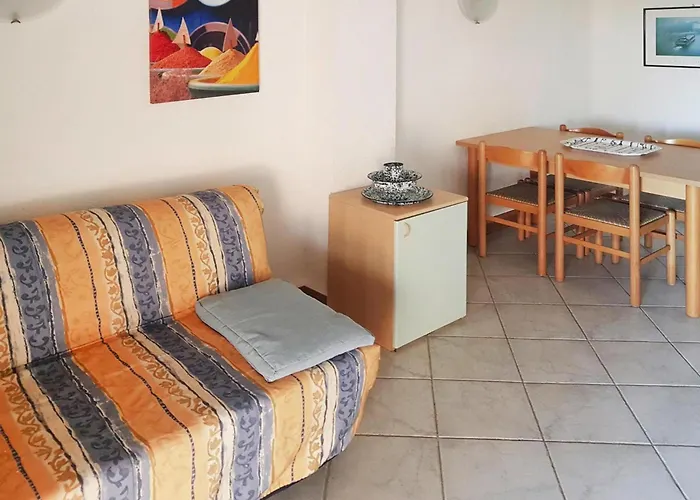 Marina Corsa, Ghisonaccia, With Balcony Or Small Garden